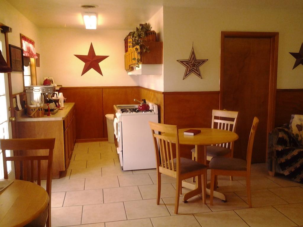 American Star InnFloydada エクステリア 写真